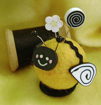 Betty Bee Button Buddy Kit